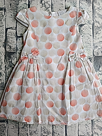 Puanlı fiyonklu elbise